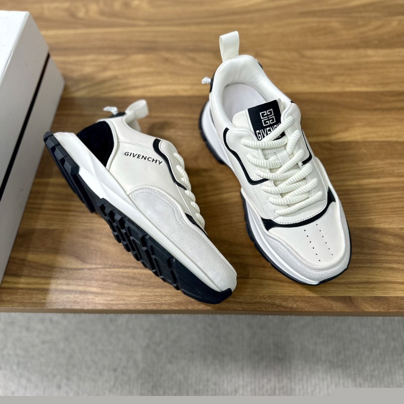 Givenchy Sneakers